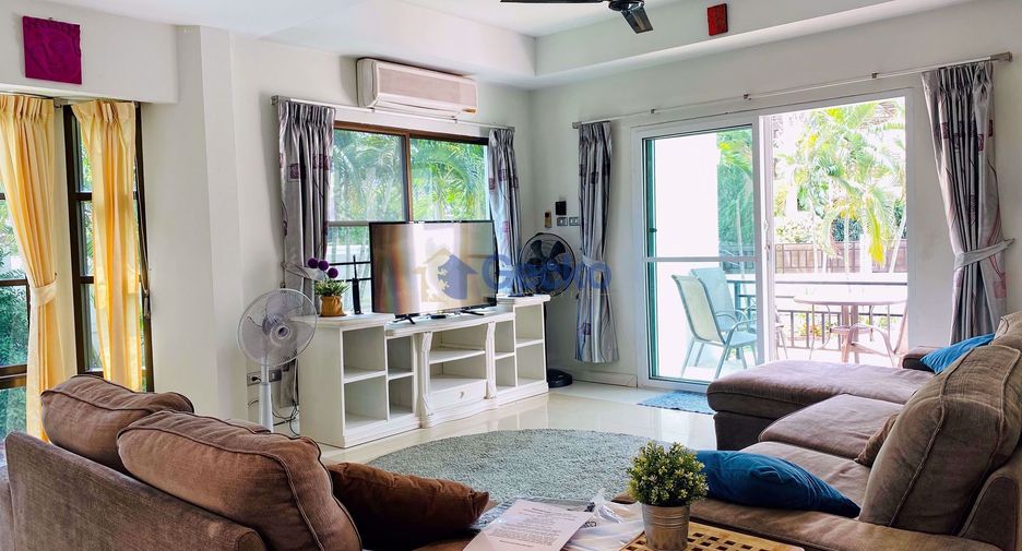 Casa en alquiler de 6 habitaciones en East Pattaya, Pattaya