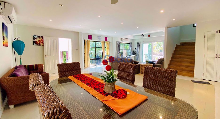 Casa en alquiler de 6 habitaciones en East Pattaya, Pattaya