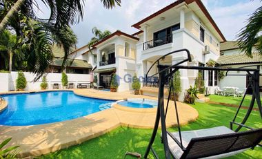 Casa en alquiler de 6 habitaciones en East Pattaya, Pattaya