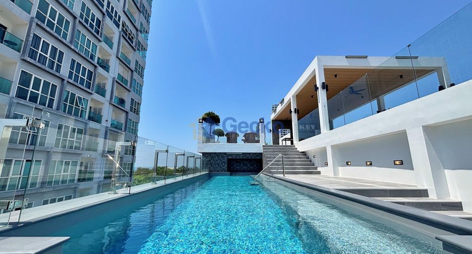 For rent 2 bedrooms condo in Pratumnak, Pattaya