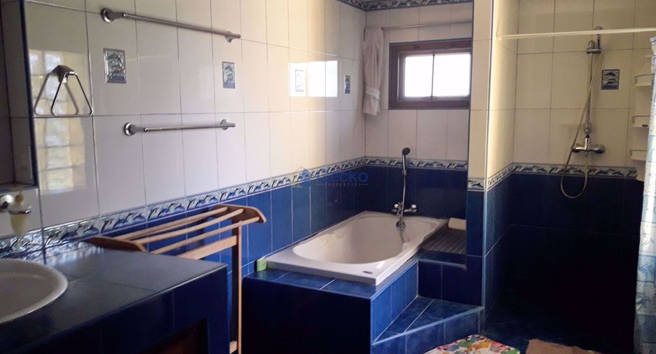 Casa en alquiler de 4 habitaciones en East Pattaya, Pattaya