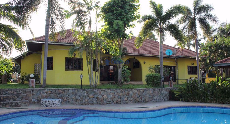 Casa en alquiler de 4 habitaciones en East Pattaya, Pattaya