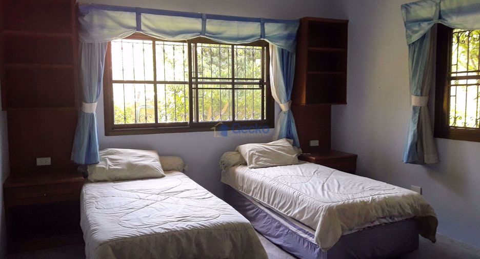 Casa en alquiler de 4 habitaciones en East Pattaya, Pattaya