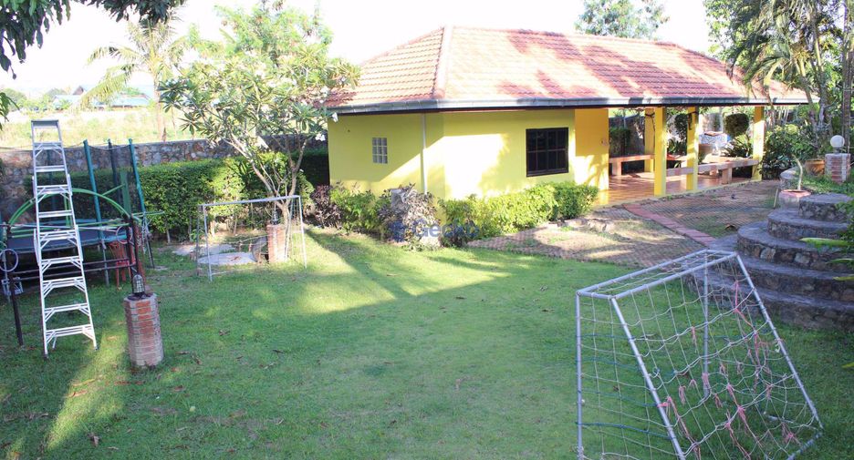 Casa en alquiler de 4 habitaciones en East Pattaya, Pattaya