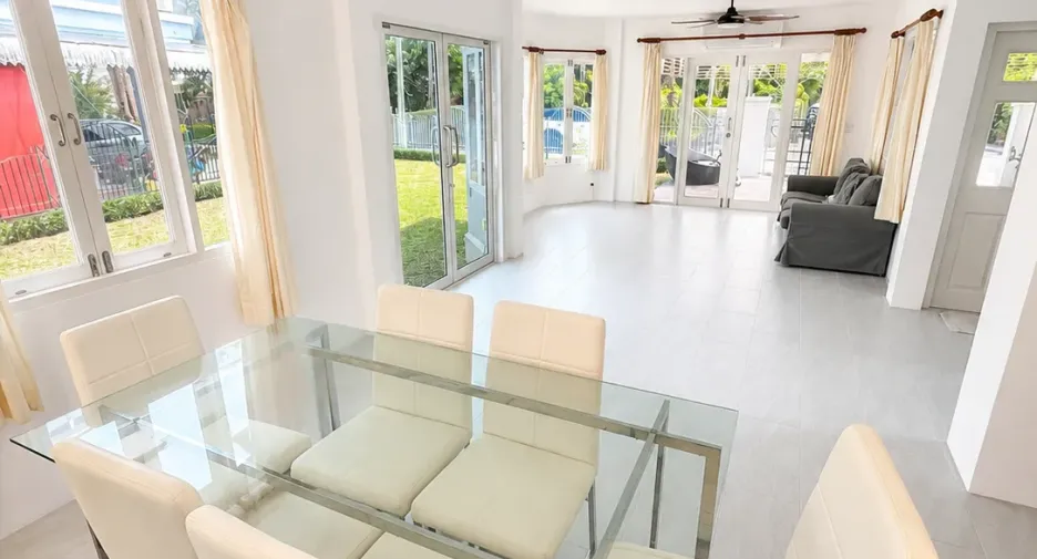 For rent 3 bedrooms house in Mueang Phuket, Phuket