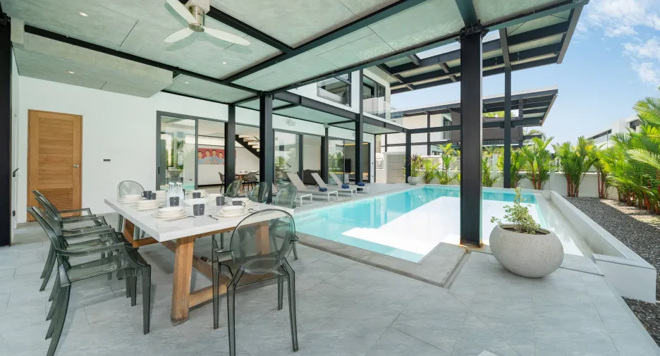For sale 4 ベッドルーム villa in Mueang Phuket, Phuket