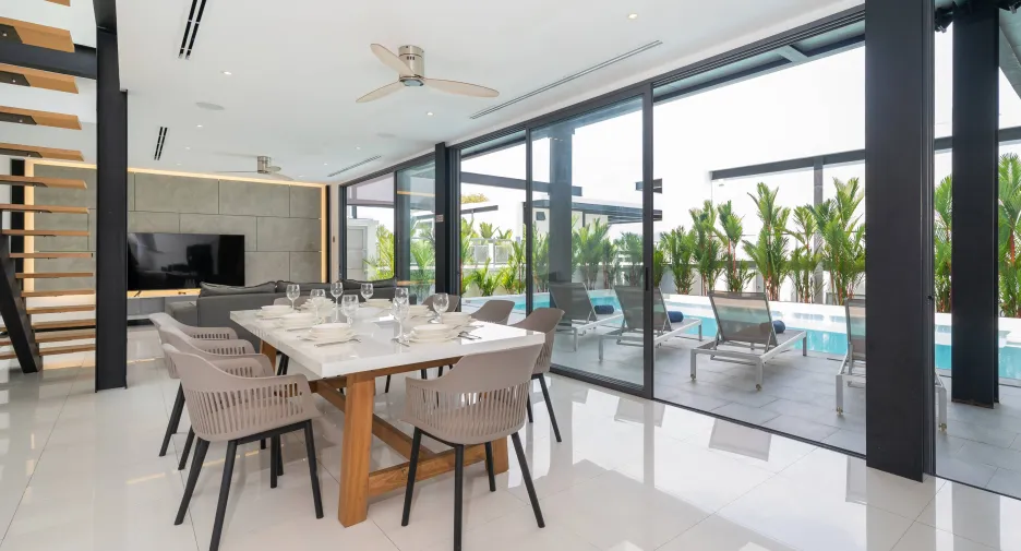 For sale 4 ベッドルーム villa in Mueang Phuket, Phuket