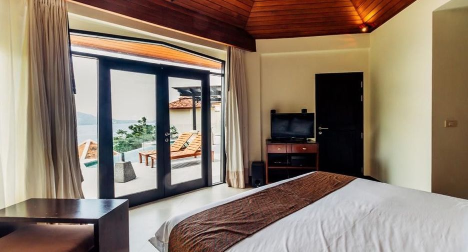 For sale 4 bedrooms villa in Kathu, Phuket