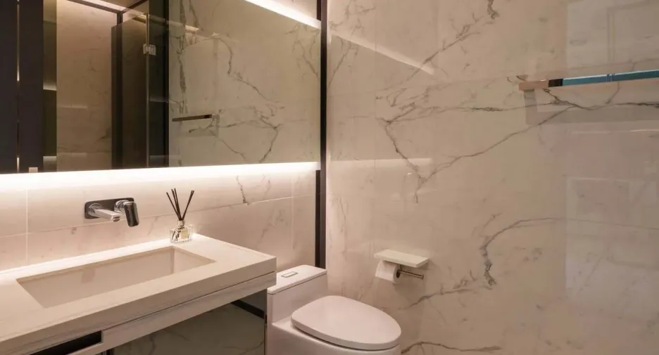 For sale and for rent 2 bedrooms condo in Watthana, Bangkok