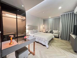 Wohnung zur Miete mit Studio in Watthana, Bangkok