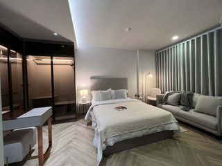 Wohnung zur Miete mit Studio in Watthana, Bangkok
