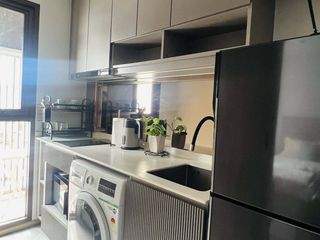 Wohnung zur Miete mit Studio in Watthana, Bangkok