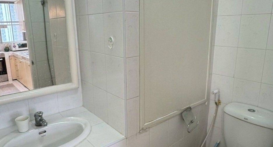 Продажа 2 спальни кондо в Щаттхана, Бангкок