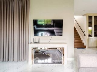 Haus zum Kauf mit 4 Zimmer in Bang Khen, Bangkok