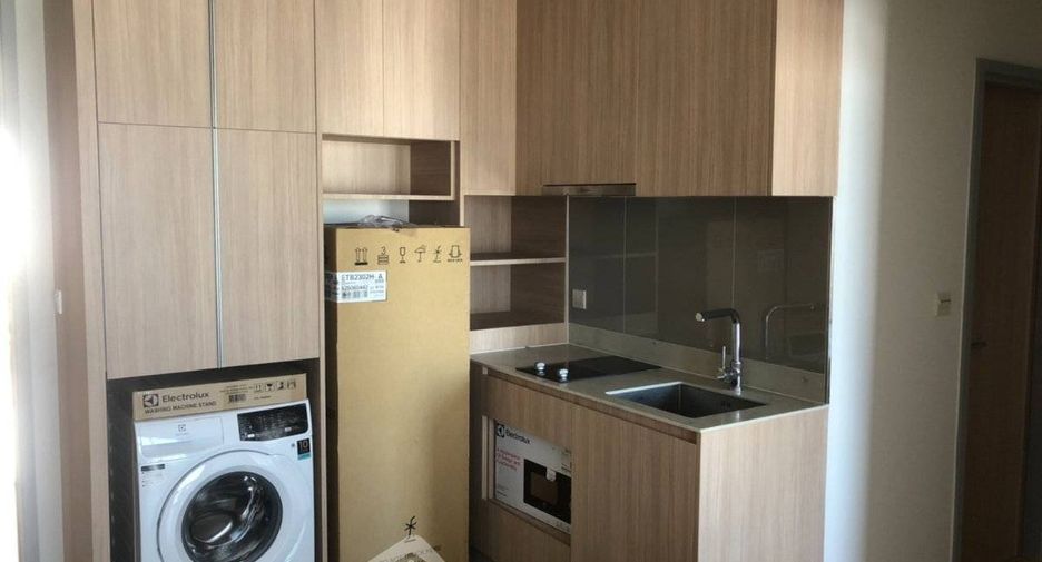 For rent 2 bedrooms condo in Phaya Thai, Bangkok