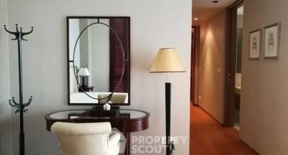 For sale 3 bedrooms condo in Sathon, Bangkok
