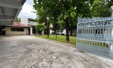 出租 和 出售 5 卧室 独立屋 在 Suan Luang, 曼谷
