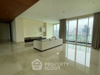 À vendre 3 chambres condo à Sathon, Bangkok