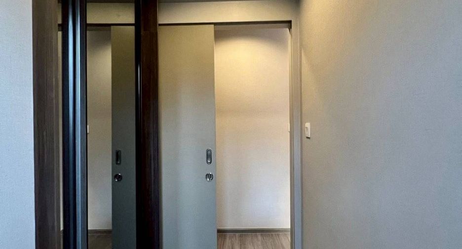 À vendre 1 chambre condo à Khlong Toei, Bangkok
