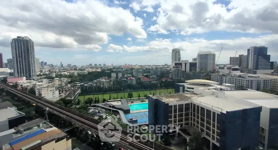 For sale 1 bed condo in Khlong Toei, Bangkok