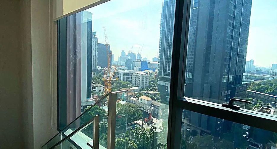 À vendre 2 chambres condo à Khlong Toei, Bangkok