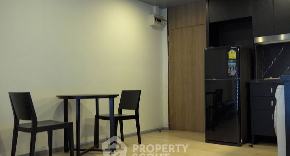 Wohnung zum Kauf mit 1 Zimmer in Watthana, Bangkok