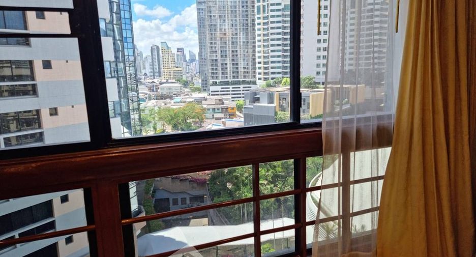 For sale 3 ベッドルーム condo in Khlong Toei, Bangkok