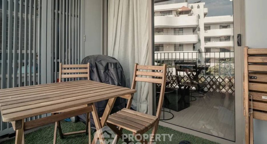 Продажа 2 спальни кондо в Щаттхана, Бангкок