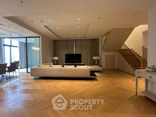 Condo en venta de 4 habitaciones en Watthana, Bangkok