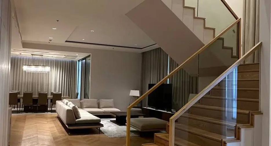 Condo en venta de 4 habitaciones en Watthana, Bangkok