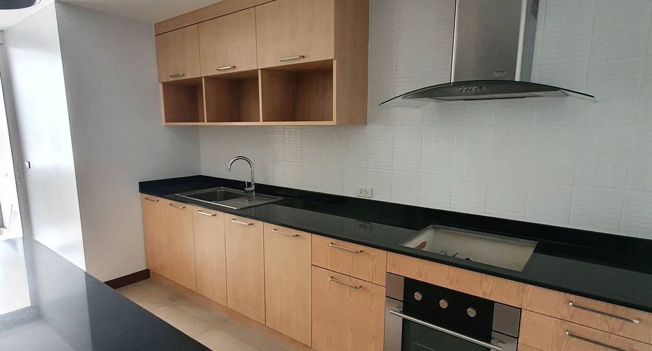Wohnung zur Miete mit 2 Zimmer in Khlong Toei, Bangkok