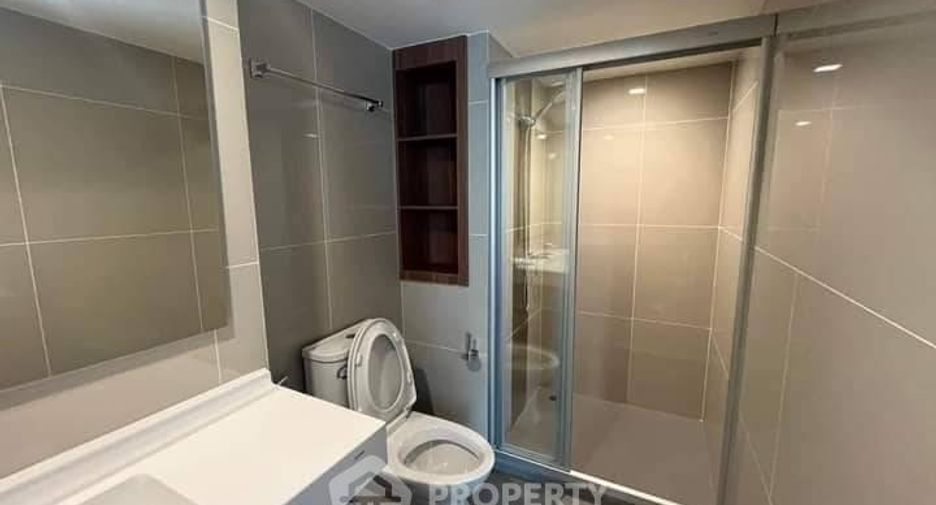 Wohnung zur Miete mit 2 Zimmer in Huai Khwang, Bangkok
