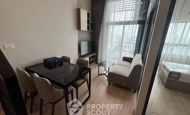 For rent 2 bedrooms condo in Huai Khwang, Bangkok