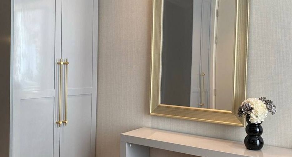 For rent and for sale 1 bed condo in Watthana, Bangkok
