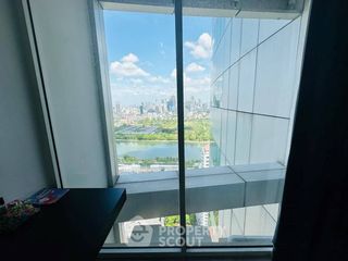 For sale 3 bedrooms condo in Khlong Toei, Bangkok