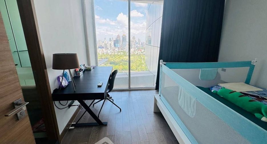 Condo en venta de 3 habitaciones en Khlong Toei, Bangkok