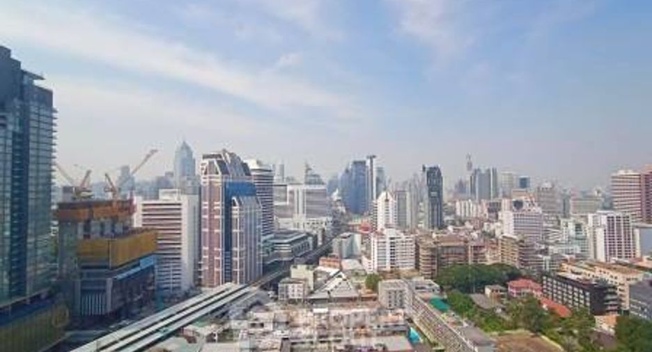 Condo en venta de 2 habitaciones en Khlong Toei, Bangkok