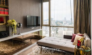 For sale 2 ベッドルーム condo in Khlong Toei, Bangkok