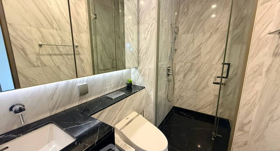 Продажа 1 кровать кондо в Сатхон, Бангкок