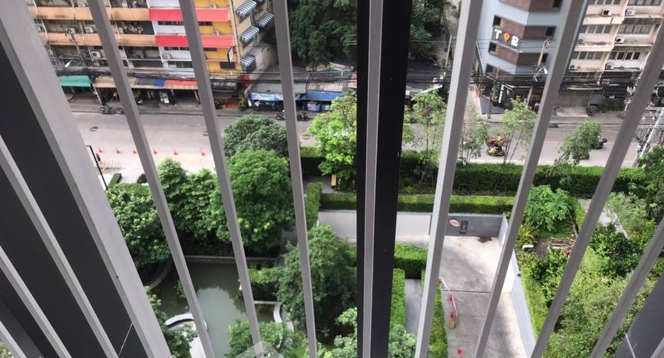 À louer et à vendre 1 chambre condo à Khlong Toei, Bangkok