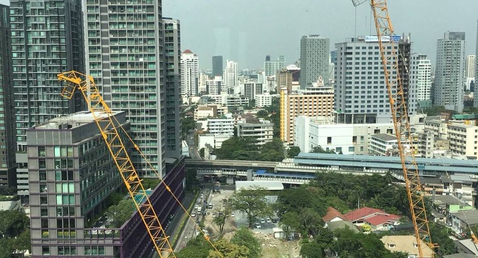 À vendre 1 chambre condo à Khlong Toei, Bangkok