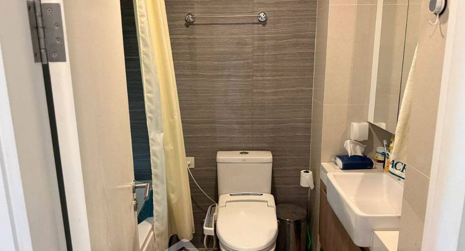 À vendre 1 chambre condo à Si Racha, Chonburi