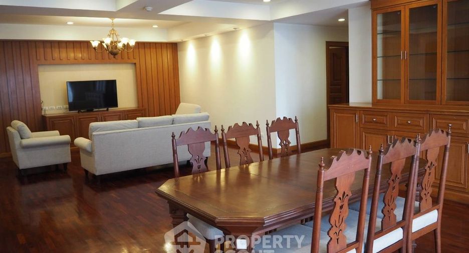 For rent 3 bedrooms apartment in Pathum Wan, Bangkok