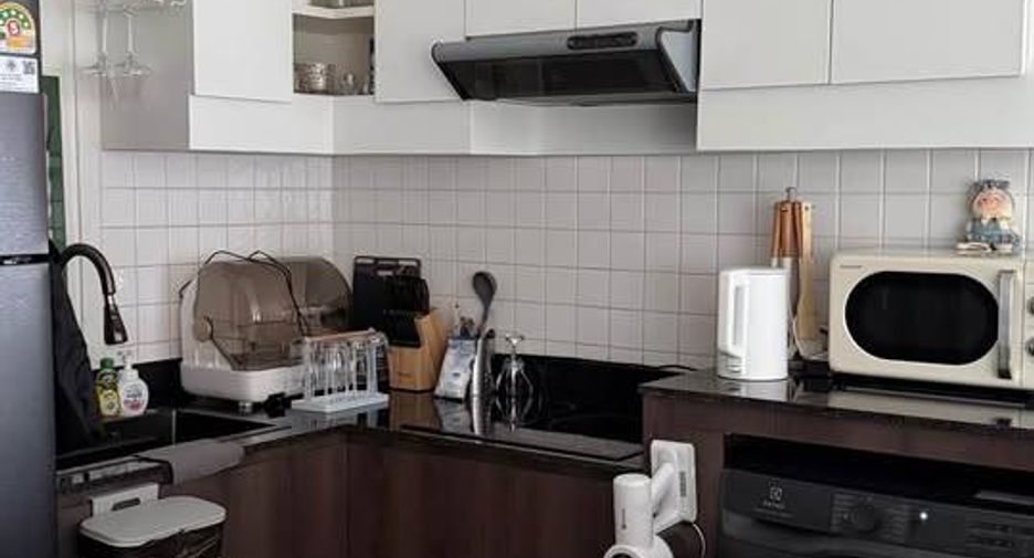 À vendre 1 chambre condo à Khlong Toei, Bangkok