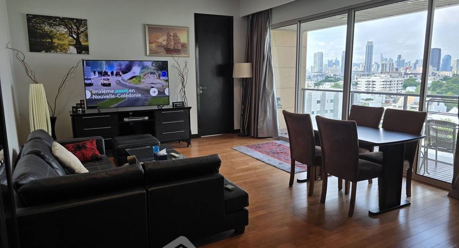 Wohnung zur Miete mit 2 Zimmer in Yan Nawa, Bangkok