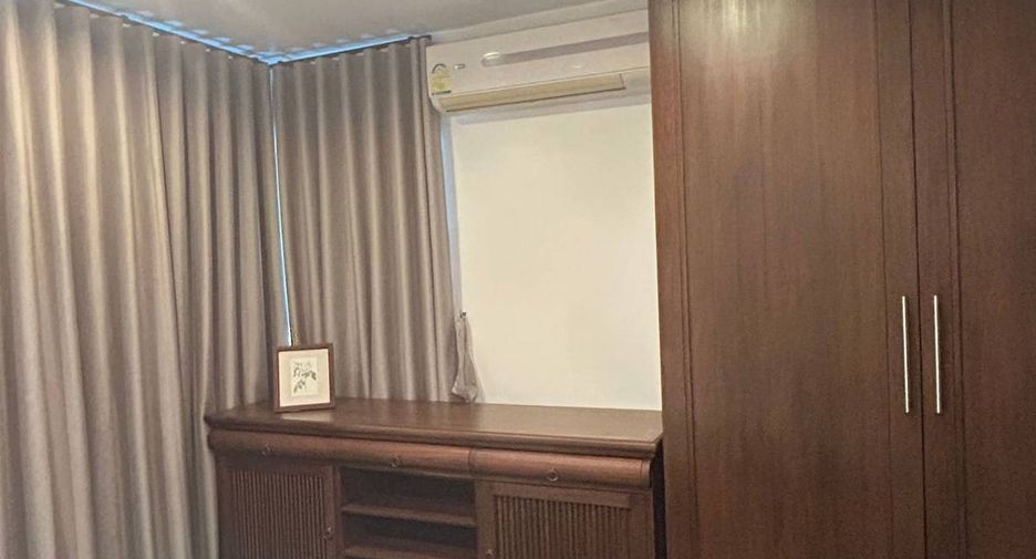 For sale 2 bedrooms condo in Sathon, Bangkok