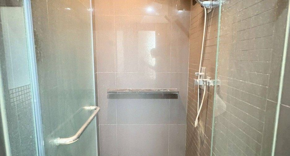 For rent 1 bed condo in Phra Khanong, Bangkok