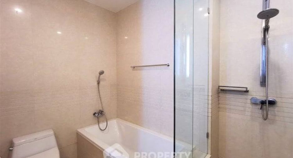 Condo en alquiler de 2 habitaciones en Pathum Wan, Bangkok