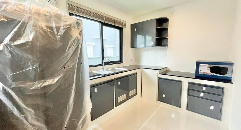For rent 4 ベッドルーム house in Don Mueang, Bangkok