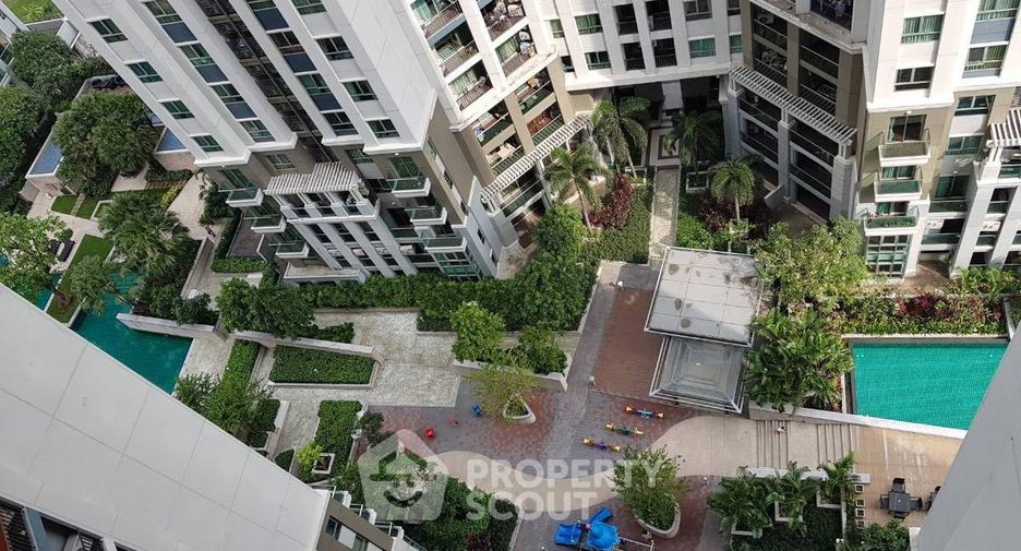 For rent 2 bedrooms condo in Huai Khwang, Bangkok